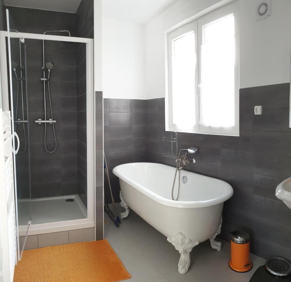 Appartement Hyper-Centre Epernay Avec Sauna Et Parking Prive Exterior photo
